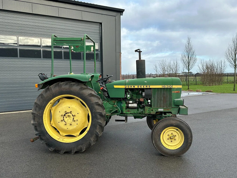 John Deere 1630 2-wd - Farm tractor: picture 2 John Deere 1630 2-wd - Farm tractor: picture 2