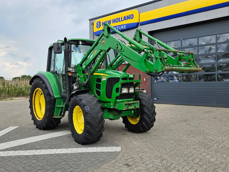 John Deere 6230 met 631 voorlader - Farm tractor: picture 1 John Deere 6230 met 631 voorlader - Farm tractor: picture 1