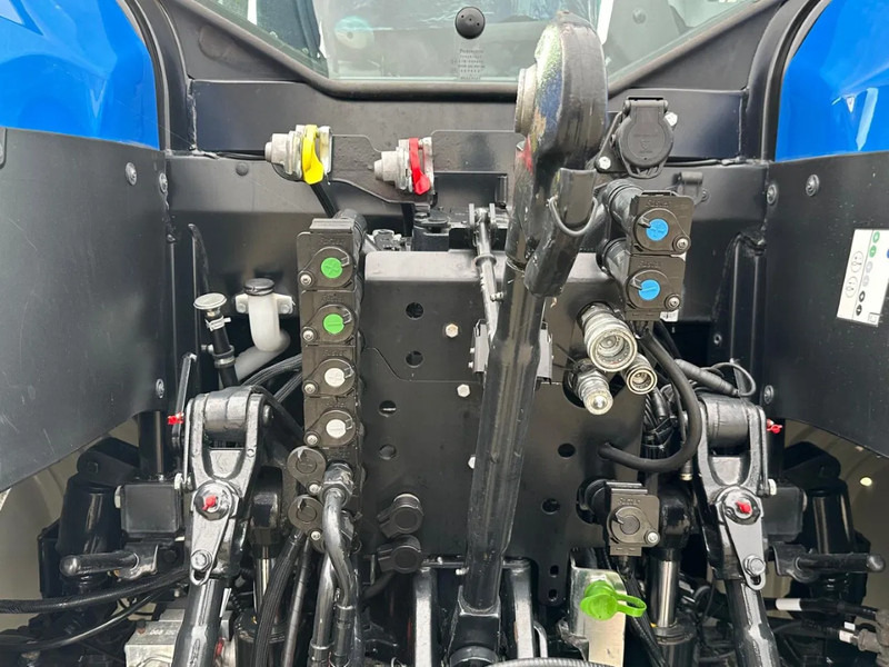 Leasing of New Holland T5.140 Autocommand New Holland T5.140 Autocommand: picture 13