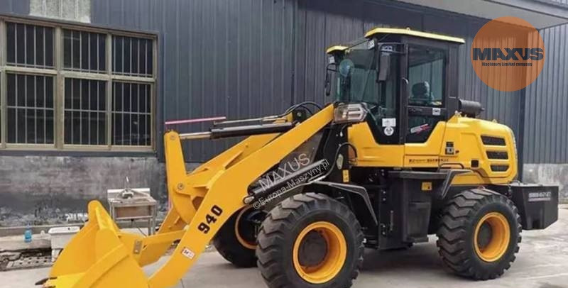 Maxus Ładowarka bobcat 4x4 - Wheel loader: picture 1 Maxus Ładowarka bobcat 4x4 - Wheel loader: picture 1