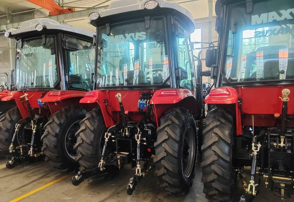NEW MAXUS 50 HP 4x4 Tractor Euro 5 Warranty up to 10 YEARS НОВИЙ MAXUS 50 К.с. 4x4 Трактор Euro 5 Гарантія до 10 РОКІВ NOWY MAXUS 50 KM 4x4 Ciągnik Euro 5 Gwarancja do 10 LAT - Farm tractor: picture 4 NEW MAXUS 50 HP 4x4 Tractor Euro 5 Warranty up to 10 YEARS НОВИЙ MAXUS 50 К.с. 4x4 Трактор Euro 5 Гарантія до 10 РОКІВ NOWY MAXUS 50 KM 4x4 Ciągnik Euro 5 Gwarancja do 10 LAT - Farm tractor: picture 4