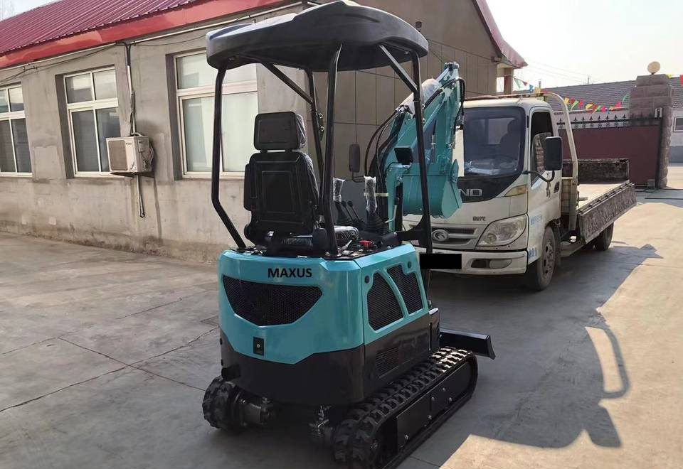 NEW MAXUS Kubota Excavator Euro 5 Warranty up to 10 YEARS НОВА копарка MAXUS Kubota Euro 5 Гарантія до 10 РОКІВ NOWA koparka MAXUS Kubota Euro 5 Gwarancja do 10 LAT - Mini excavator: picture 4 NEW MAXUS Kubota Excavator Euro 5 Warranty up to 10 YEARS НОВА копарка MAXUS Kubota Euro 5 Гарантія до 10 РОКІВ NOWA koparka MAXUS Kubota Euro 5 Gwarancja do 10 LAT - Mini excavator: picture 4