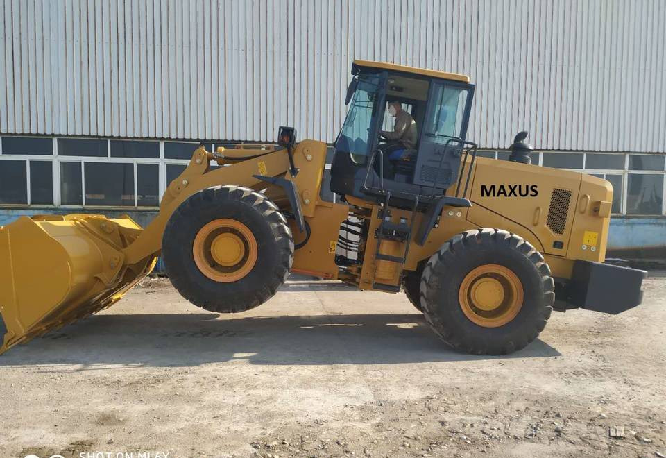 NEW MAXUS Steyr 16 TON Wheel Loader Warranty up to 10 YEARS НОВА Копарка колісна MAXUS Steyr 16 ТОН Гарантія до 10 РОКІВ NOWA Ładowarka Kołowa MAXUS Steyr 16 TON Gwarancja do 10 LAT - Wheel loader: picture 5 NEW MAXUS Steyr 16 TON Wheel Loader Warranty up to 10 YEARS НОВА Копарка колісна MAXUS Steyr 16 ТОН Гарантія до 10 РОКІВ NOWA Ładowarka Kołowa MAXUS Steyr 16 TON Gwarancja do 10 LAT - Wheel loader: picture 5