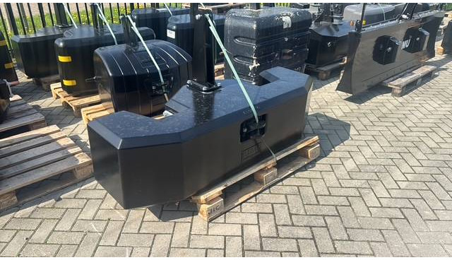 Gewichtenblok 1800 KG Ertscomposiet - Spare parts for Agricultural machinery: picture 2 Gewichtenblok 1800 KG Ertscomposiet - Spare parts for Agricultural machinery: picture 2