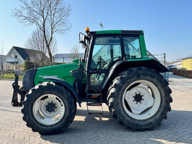 Valtra 6650 Hitech, FH+PTO, 8265 uur! - Farm tractor: picture 4 Valtra 6650 Hitech, FH+PTO, 8265 uur! - Farm tractor: picture 4
