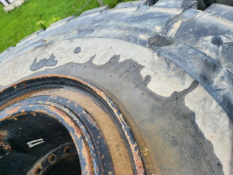 Bridgestone - Tire for Construction machinery: picture 4 Bridgestone - Tire for Construction machinery: picture 4