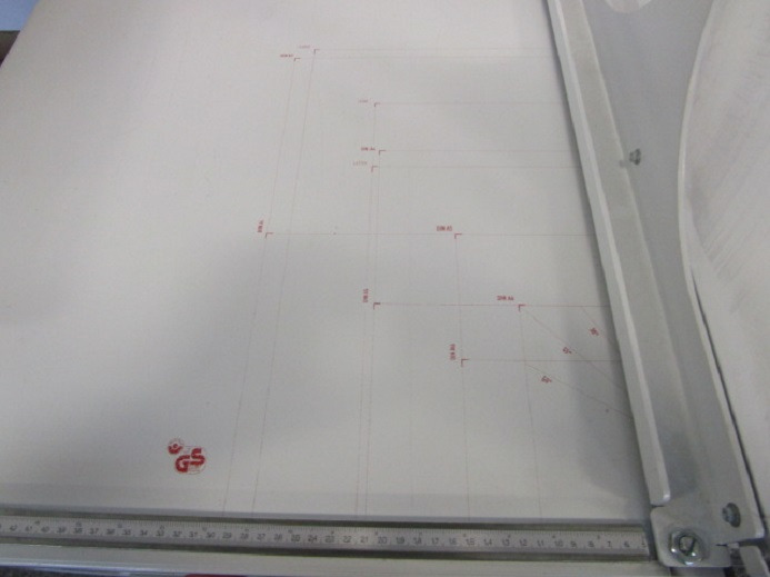 HEBELSCHNEIDER IDEAL 1080 - Paper cutting machine: picture 4 HEBELSCHNEIDER IDEAL 1080 - Paper cutting machine: picture 4