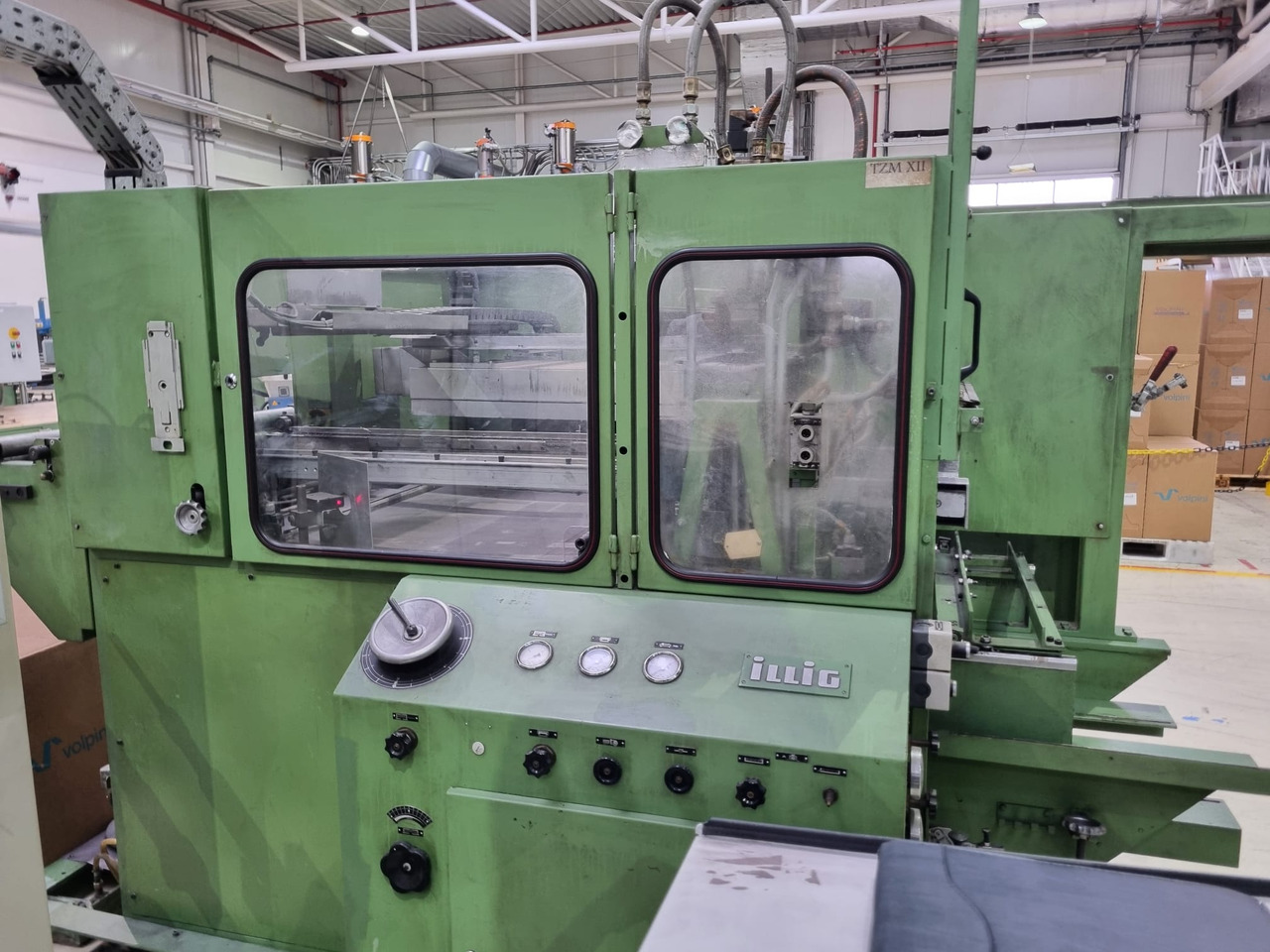 ILLIG THERMOFORMMASCHINE RDM 37/10 - Packaging machinery: picture 2 ILLIG THERMOFORMMASCHINE RDM 37/10 - Packaging machinery: picture 2