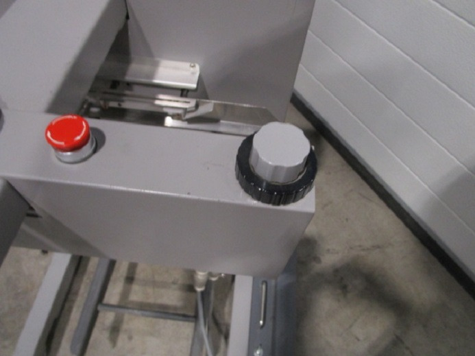 STAPELABSENKTISCH HORIZON ST-20 - Printing machinery: picture 4 STAPELABSENKTISCH HORIZON ST-20 - Printing machinery: picture 4