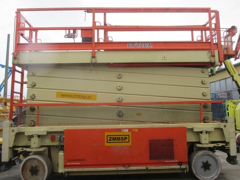 JLG Liftlux 245-12 - Scissor lift: picture 5 JLG Liftlux 245-12 - Scissor lift: picture 5