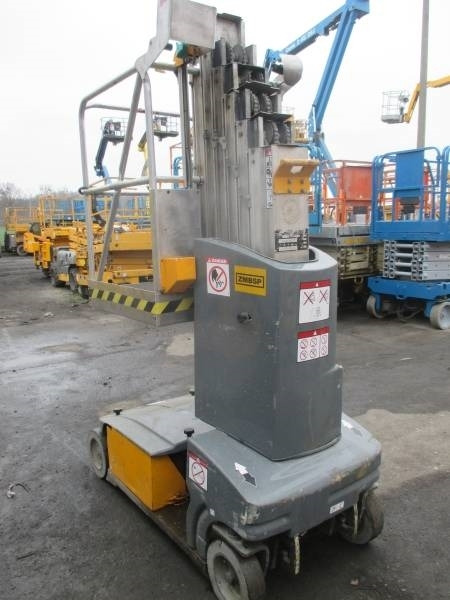 Vertical mast lift JLG Toucan Junior 8: picture 6