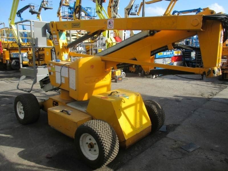 Niftylift HR 12 N D E Bi-Energy - Articulated boom: picture 4 Niftylift HR 12 N D E Bi-Energy - Articulated boom: picture 4