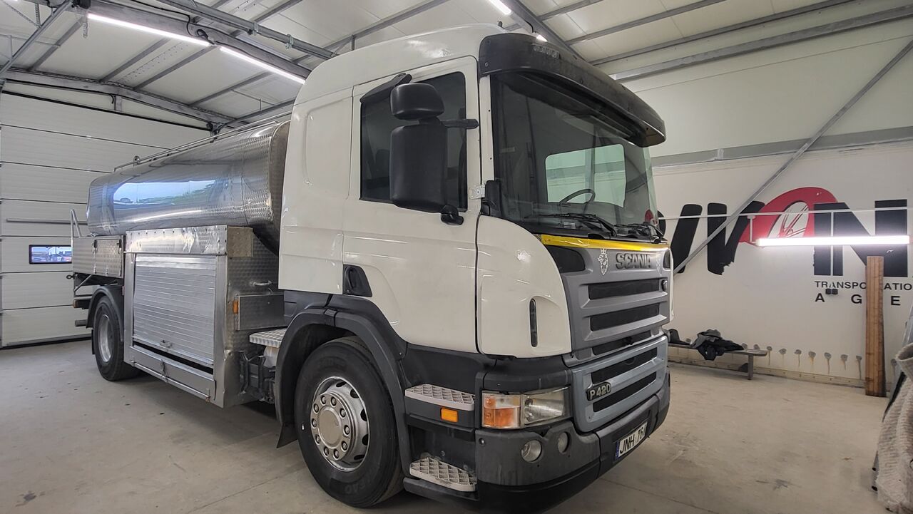 SCANIA P 420LB - Tank truck: picture 2 SCANIA P 420LB - Tank truck: picture 2