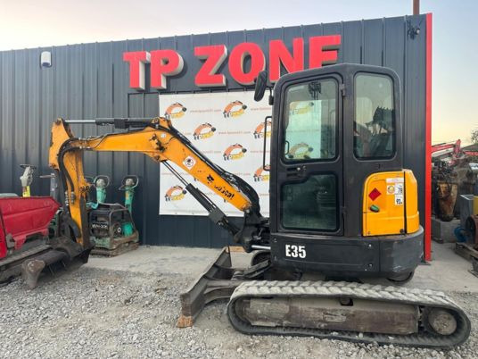 Bobcat E35 Cabine à 22500 € HT - Mini excavator: picture 2 Bobcat E35 Cabine à 22500 € HT - Mini excavator: picture 2