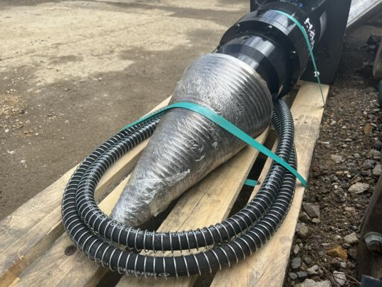 Fendeuse à bois pour minipelle - Log splitter: picture 4 Fendeuse à bois pour minipelle - Log splitter: picture 4