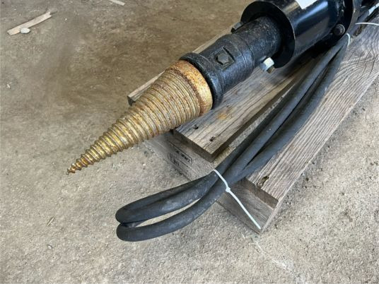 Fendeuse à bois pour minipelle - Log splitter: picture 5 Fendeuse à bois pour minipelle - Log splitter: picture 5