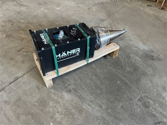 Fendeuse à bois pour pelle de 3T à 7T - Log splitter: picture 2 Fendeuse à bois pour pelle de 3T à 7T - Log splitter: picture 2