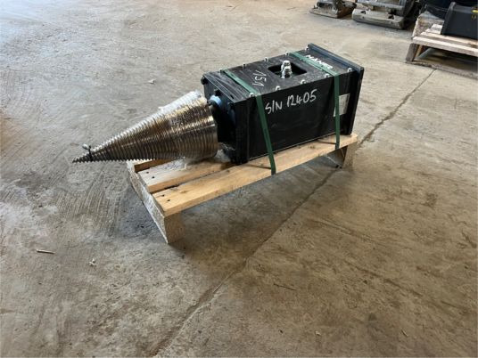 Fendeuse à bois pour pelle de 3T à 7T - Log splitter: picture 3 Fendeuse à bois pour pelle de 3T à 7T - Log splitter: picture 3