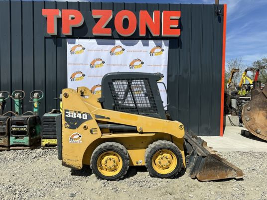 Gehl 3840 - Skid steer loader: picture 1 Gehl 3840 - Skid steer loader: picture 1