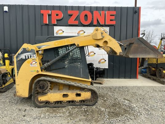 Gehl RT175 High Flow Joystick Clim à 29900 € HT - Compact track loader: picture 1 Gehl RT175 High Flow Joystick Clim à 29900 € HT - Compact track loader: picture 1