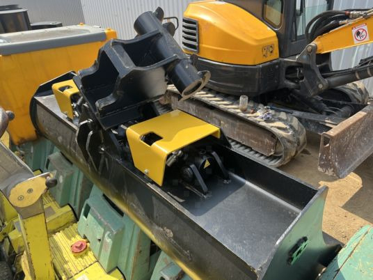 Godet de curage inclinable pour pelle 6T - 9T - Excavator bucket: picture 4 Godet de curage inclinable pour pelle 6T - 9T - Excavator bucket: picture 4