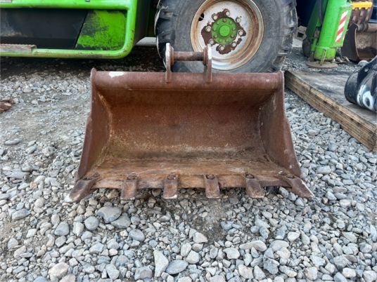 Godet de terrassement - axe 40 mm - 650€ NET - Excavator bucket: picture 2 Godet de terrassement - axe 40 mm - 650€ NET - Excavator bucket: picture 2