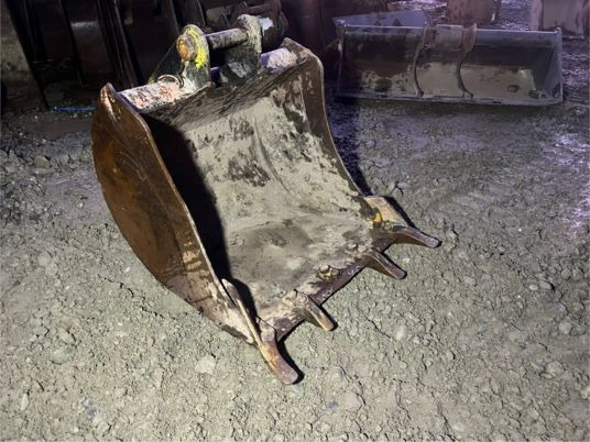 Godet de terrassement jcb - axe 45 mm - Excavator bucket: picture 3 Godet de terrassement jcb - axe 45 mm - Excavator bucket: picture 3