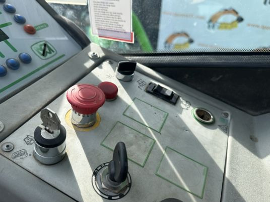 Telescopic handler Merlo ROTO 40.26 MCSS à 99500 € HT: picture 19