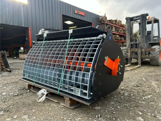 Merlo S45/500 - Bucket for Material handling equipment: picture 4 Merlo S45/500 - Bucket for Material handling equipment: picture 4