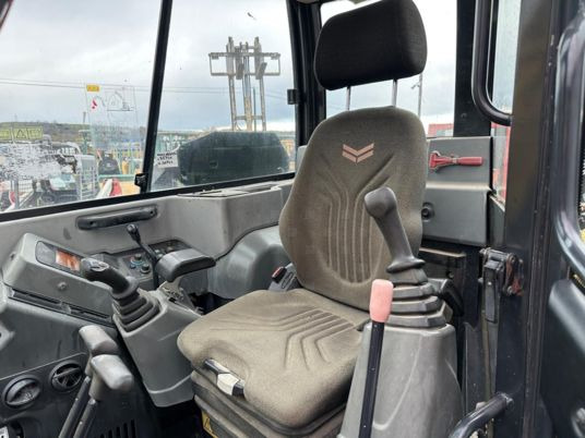 Mini excavator Yanmar VIO80-1A à 37500 € HT: picture 9 Mini excavator Yanmar VIO80-1A à 37500 € HT: picture 9