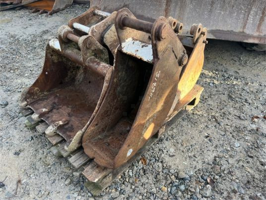 Godet de terrassement - AXE 35 MM - Excavator bucket: picture 2 Godet de terrassement - AXE 35 MM - Excavator bucket: picture 2