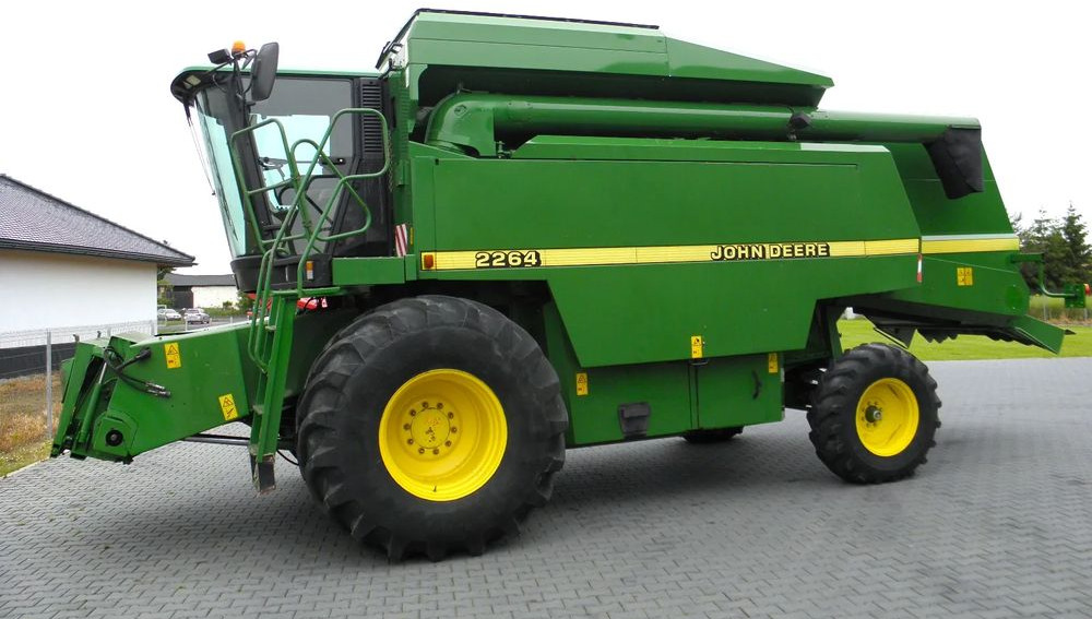 John Deere 2264 2001 Rok heder 6,1m , Nie Malowany, Stan Bardzo Dobry - Combine harvester: picture 5 John Deere 2264 2001 Rok heder 6,1m , Nie Malowany, Stan Bardzo Dobry - Combine harvester: picture 5