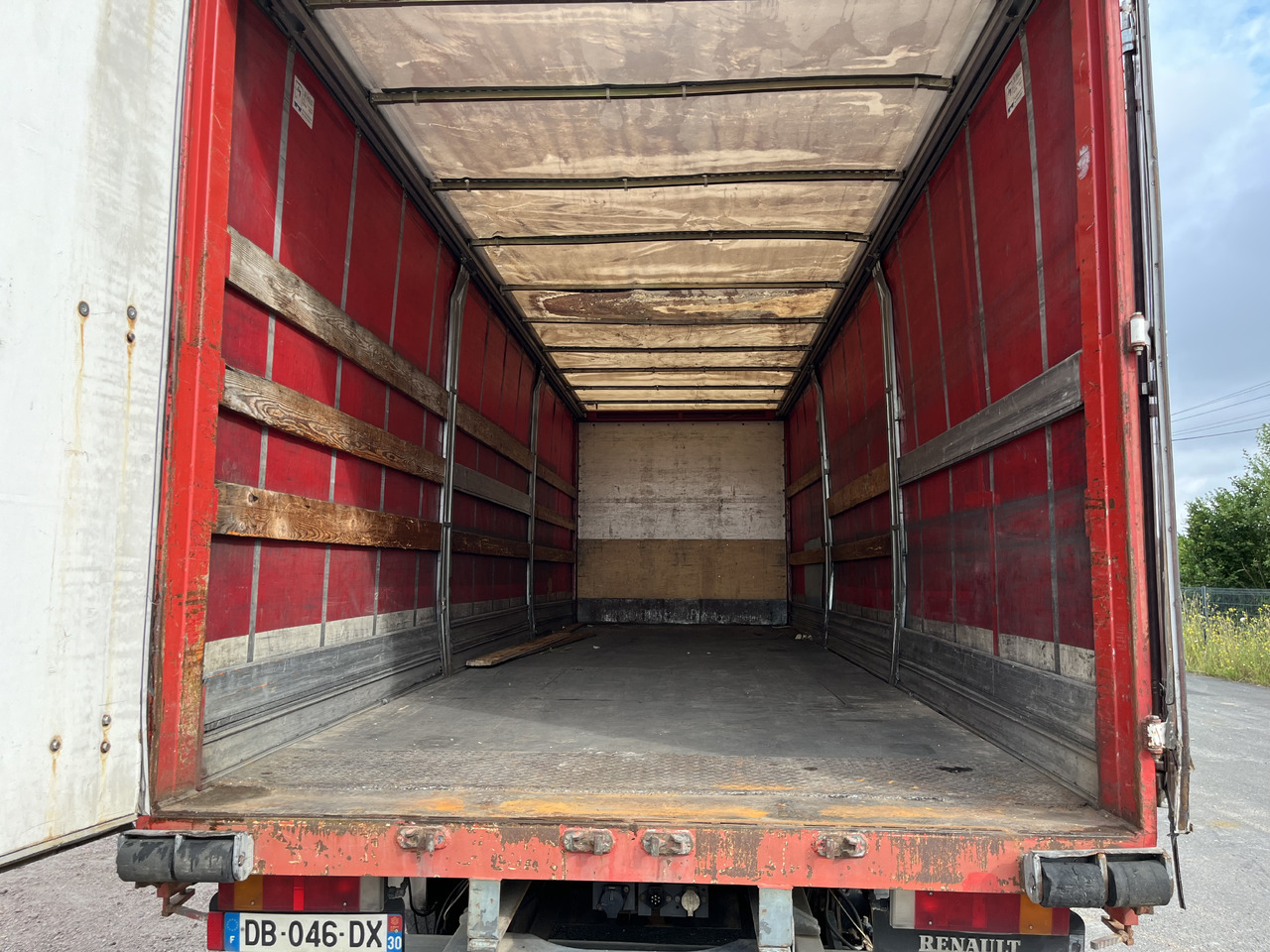 Curtainsider truck RENAULT Premium 320dci 6x2 plsc: picture 12