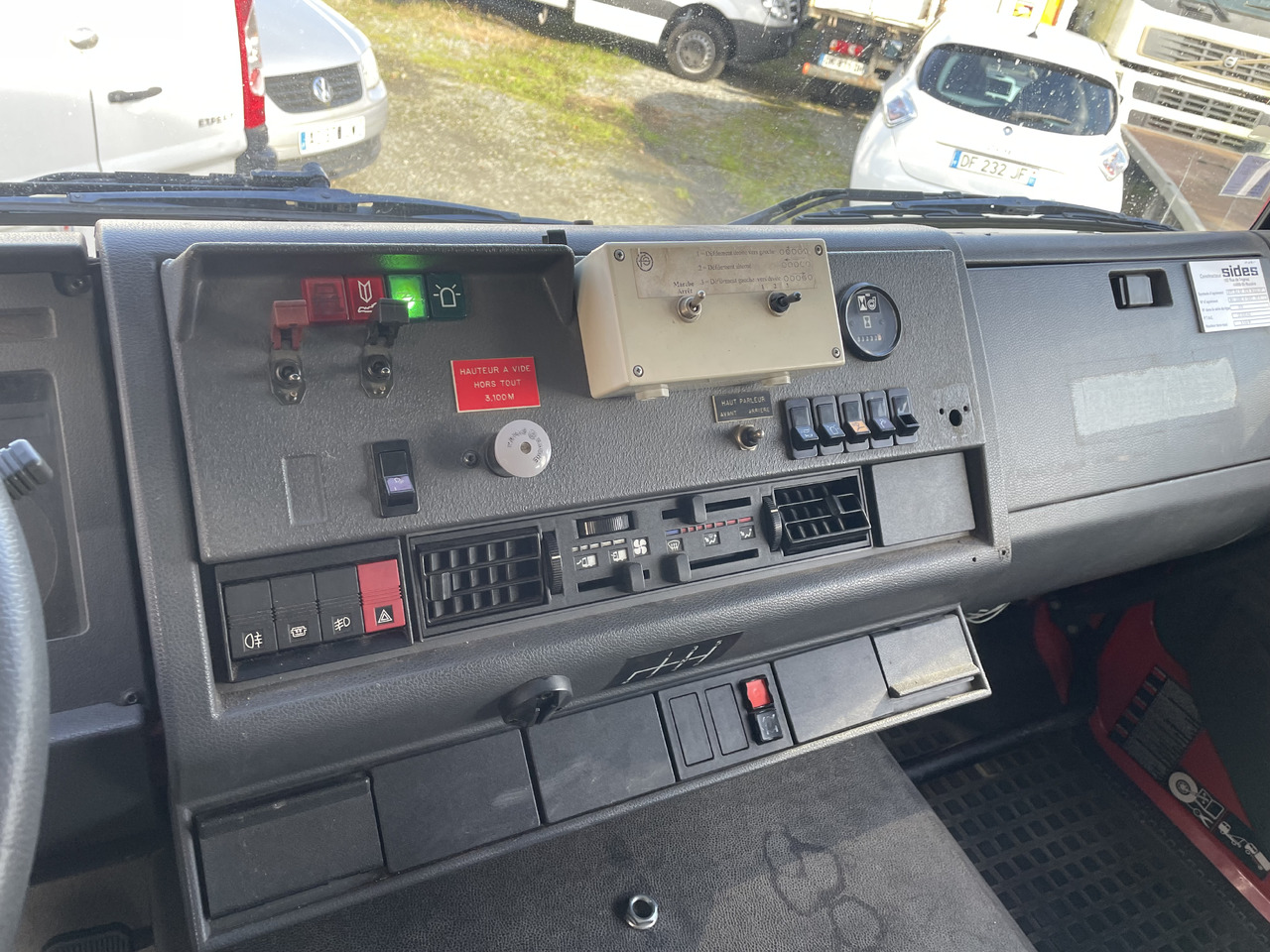 Fire truck Renault Midliner m210 fpt fourgon pompe tonne: picture 13