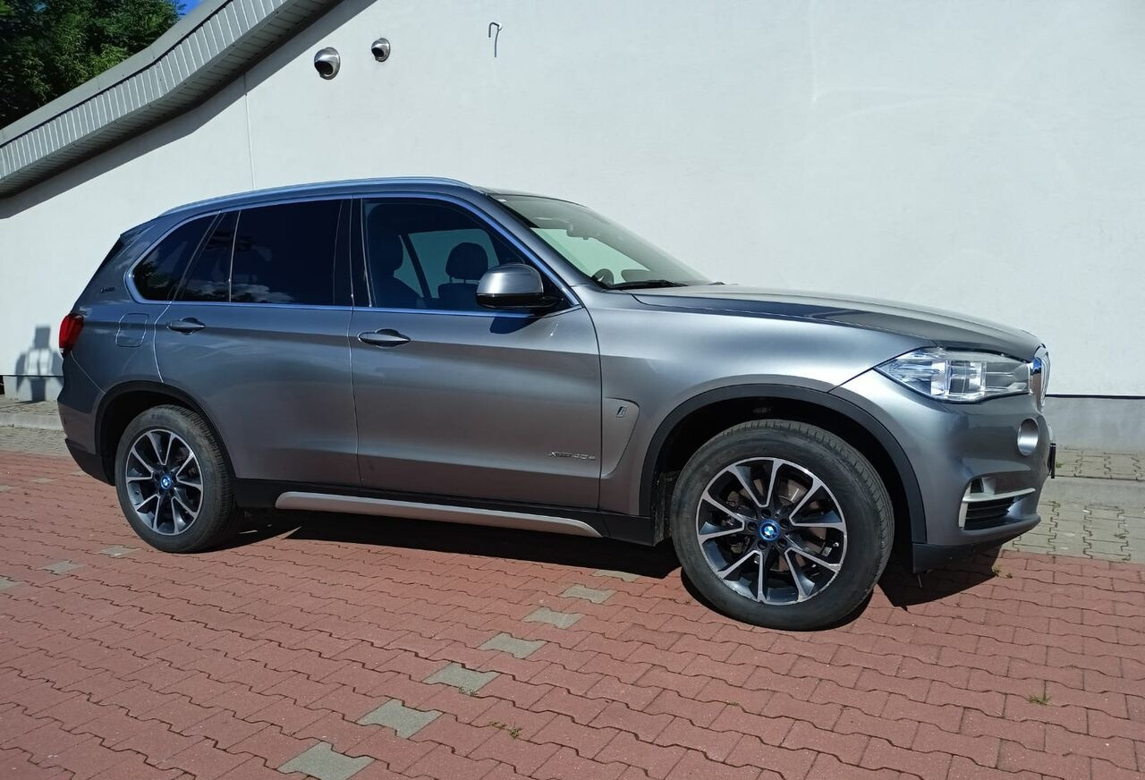 SUV BMW X5: picture 11