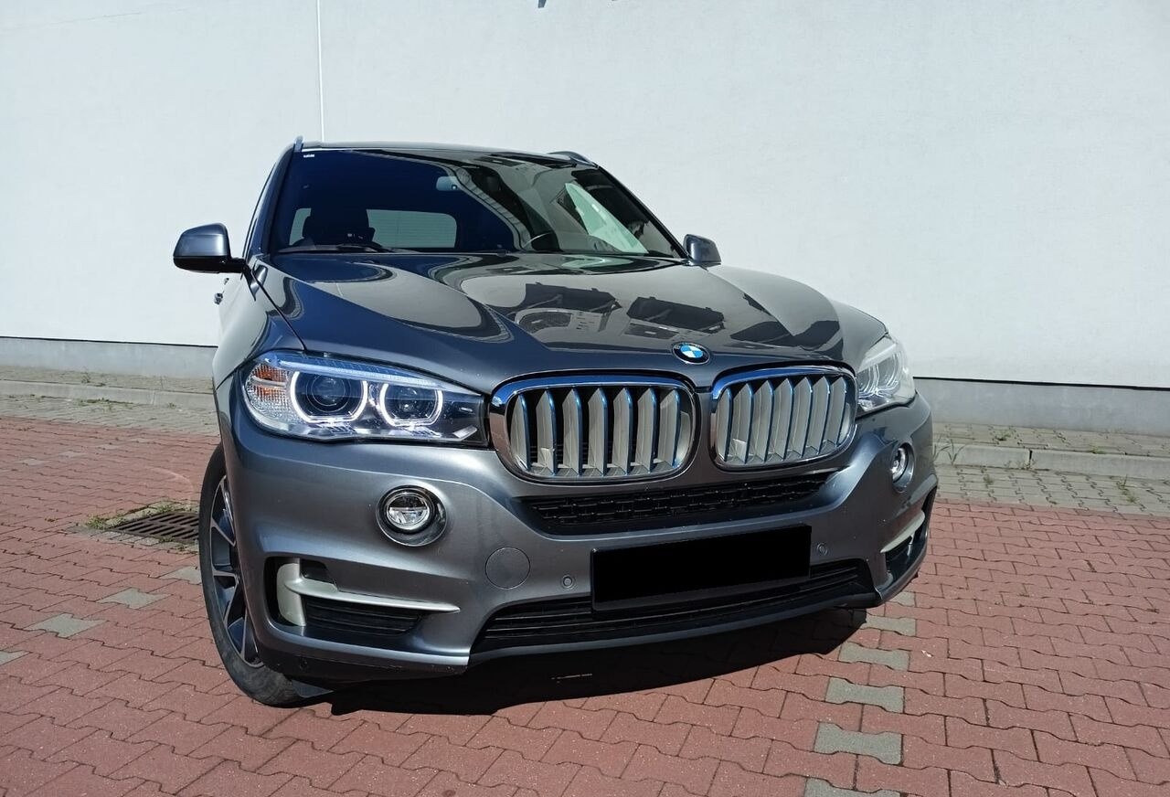 SUV BMW X5: picture 17