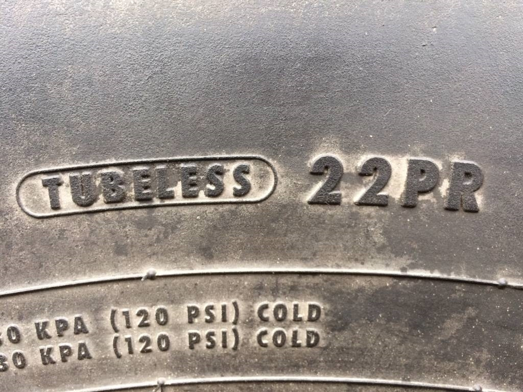Continental 14.00R20 HCS - NEW (DEMO) - Tire for Truck: picture 5 Continental 14.00R20 HCS - NEW (DEMO) - Tire for Truck: picture 5
