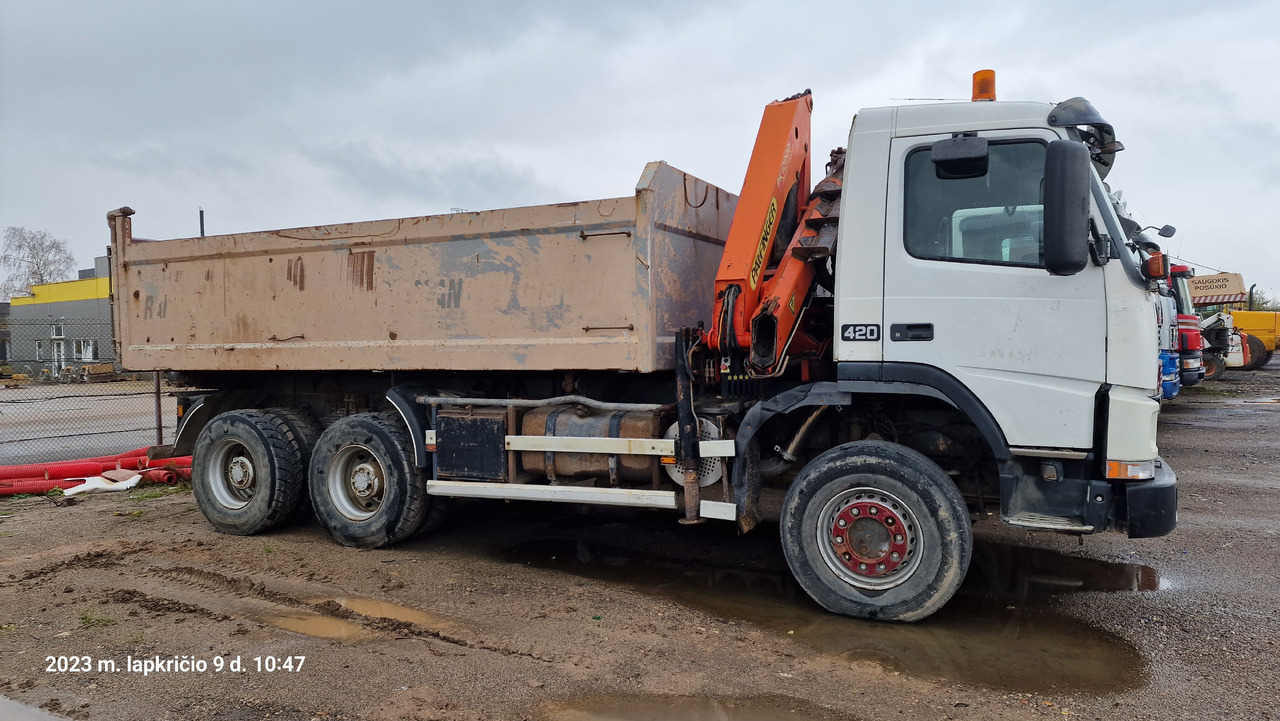 VOLVO FM 12 6x6 - Tipper: picture 2 VOLVO FM 12 6x6 - Tipper: picture 2