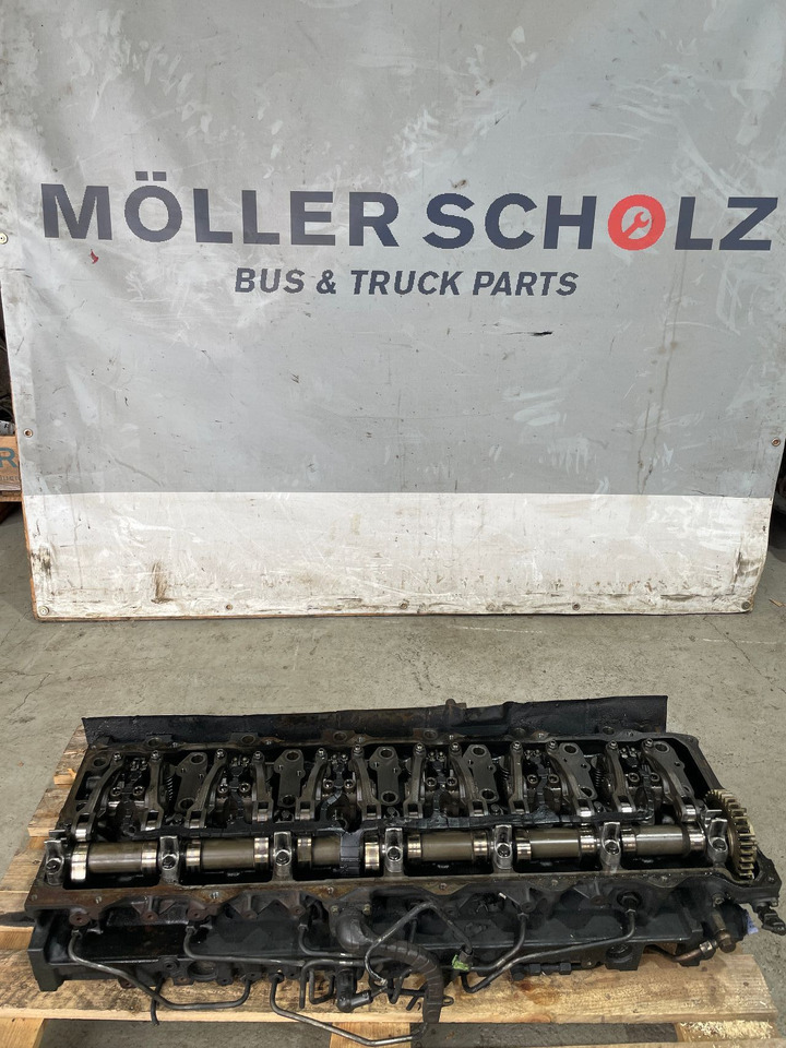 MAN Motor MAN Lions City D2066 LUH 52 Zylinderkopf Nockenwelle - Cylinder head for Bus: picture 1 MAN Motor MAN Lions City D2066 LUH 52 Zylinderkopf Nockenwelle - Cylinder head for Bus: picture 1