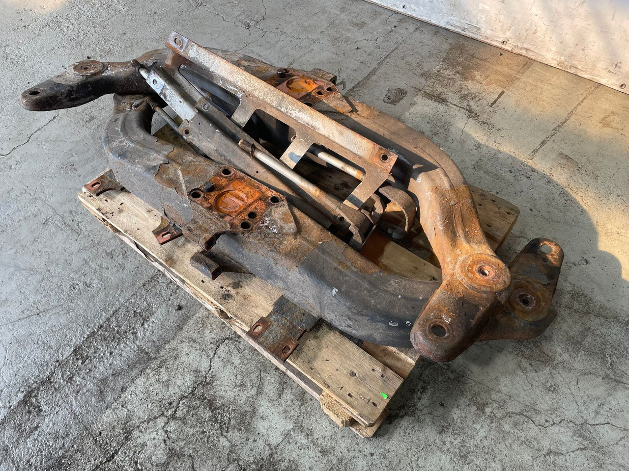 Mercedes-Benz Achsträger Hinterachse Citaro LE Setra A6283200075 A6293203675  - Rear axle for Bus: picture 5 Mercedes-Benz Achsträger Hinterachse Citaro LE Setra A6283200075 A6293203675  - Rear axle for Bus: picture 5