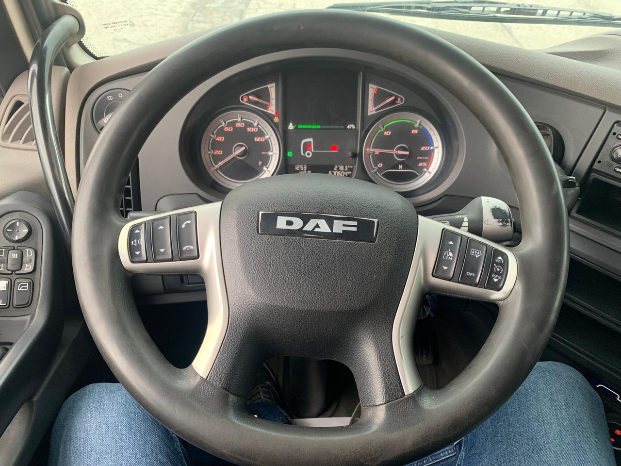 Tractor unit DAF XF480FT Push Floor Hydraulics: picture 9