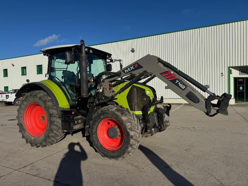CLAAS ARION 520 - Farm tractor: picture 3 CLAAS ARION 520 - Farm tractor: picture 3