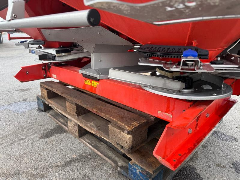 Fertilizer spreader KUHN AXIS50.1W: picture 6