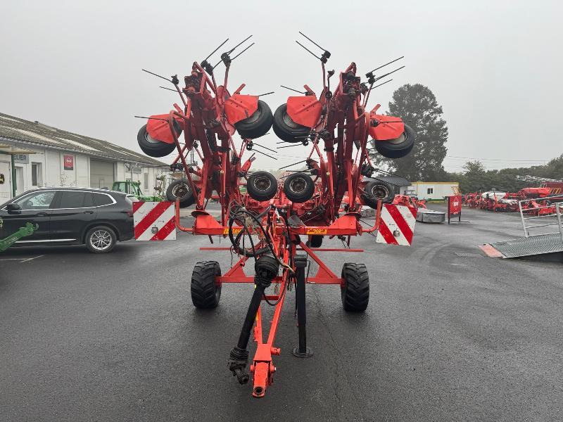 KUHN GF10802T - Tedder/ Rake: picture 2 KUHN GF10802T - Tedder/ Rake: picture 2