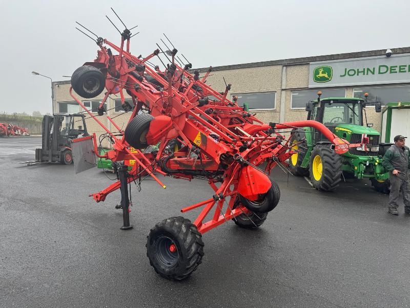 KUHN GF10802T - Tedder/ Rake: picture 5 KUHN GF10802T - Tedder/ Rake: picture 5