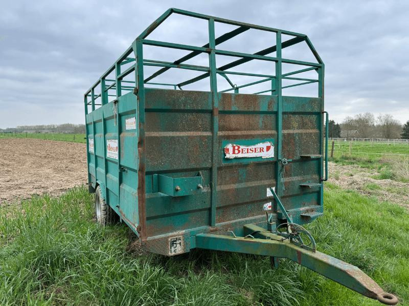 ROBUST 380 - Livestock trailer: picture 5 ROBUST 380 - Livestock trailer: picture 5