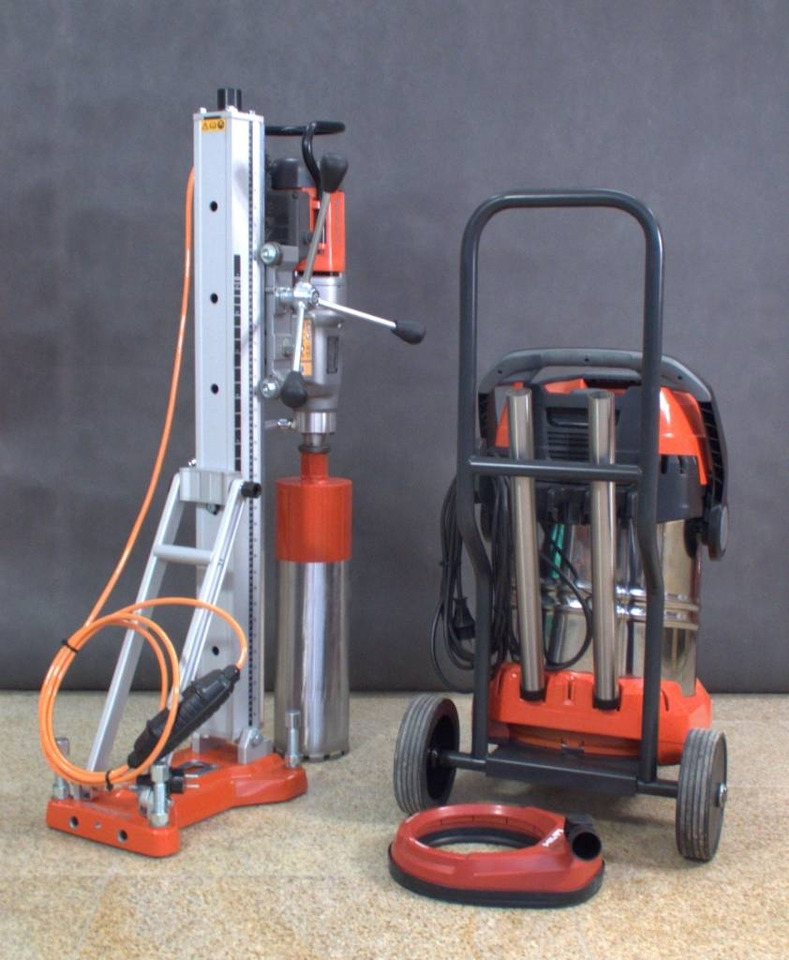Husqvarna DM430 WD6 - Construction equipment: picture 3 Husqvarna DM430 WD6 - Construction equipment: picture 3