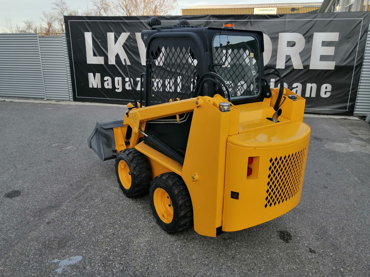 Skid steer loader Bobcat Front Loader Ram Italia FM 120 – Hammer Installation: picture 6