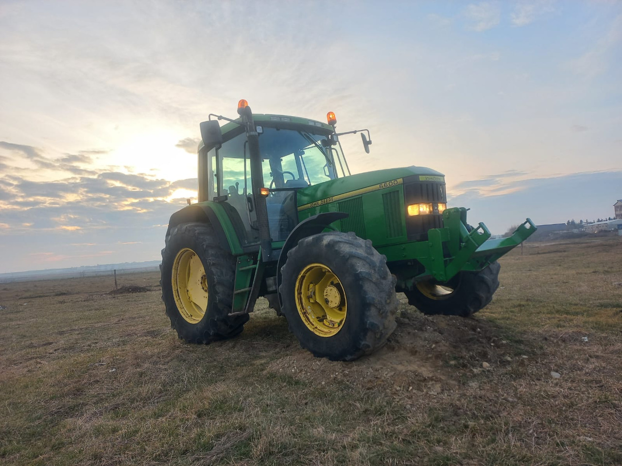 Farm tractor JOHN DEERE 6600 TRACTOR: picture 13