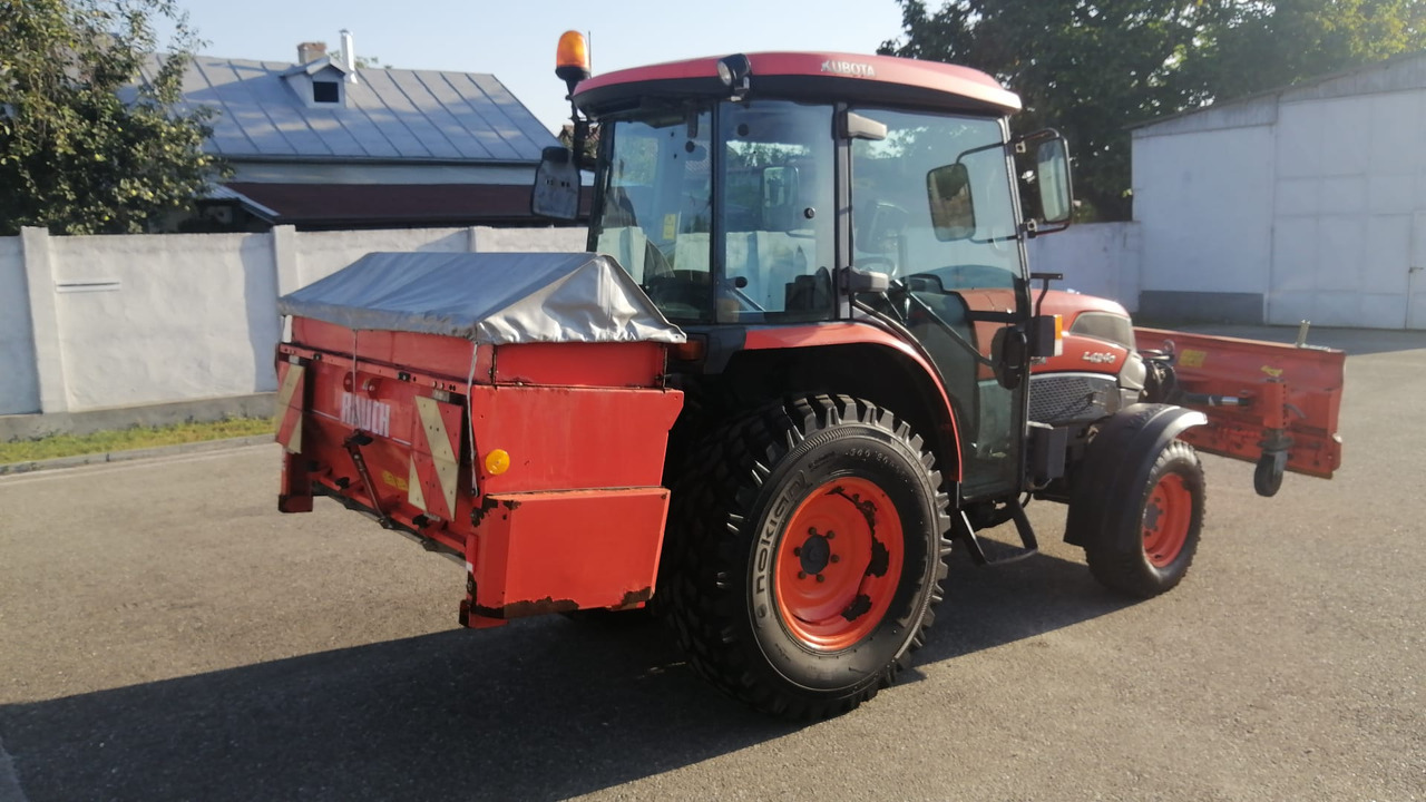 KUBOTA L4240 Narrow spaces tractor/vineyard/fruit tree/communal, TOP ! - Farm tractor: picture 3 KUBOTA L4240 Narrow spaces tractor/vineyard/fruit tree/communal, TOP ! - Farm tractor: picture 3